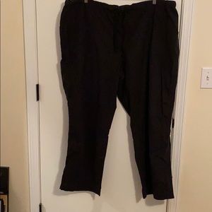 Black scrub pants with multiple pockets